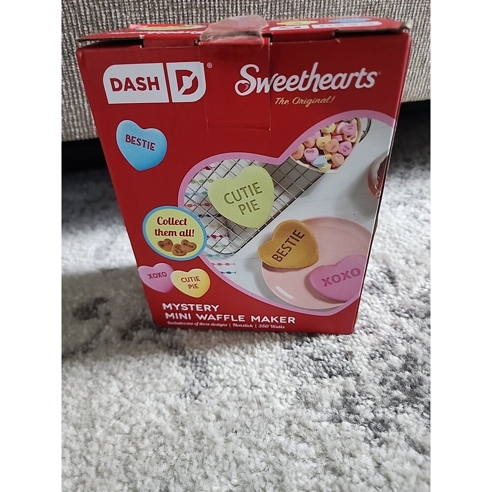 NEW DASH PINK Sweethearts Mystery Mini Waffle Maker - Picture 2 of 5